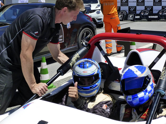 GT Academy 2014.  Radical. Asiento de la derecha.