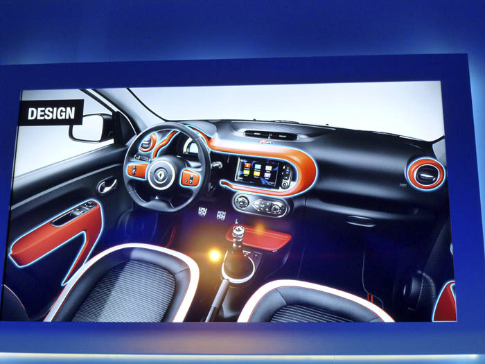 Renault Twingo 2015. Decoraciones del interior.