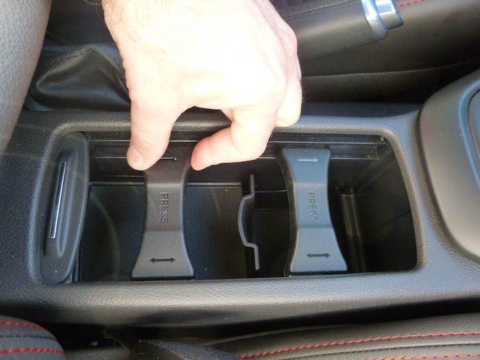 Ford Focus ST. Porta latas.