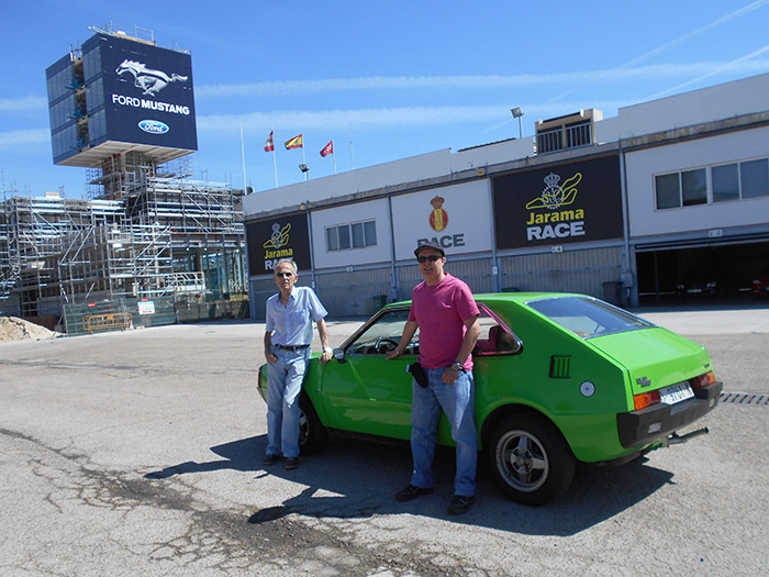 Primer contacto personal con Luis Ángel, en el circuito del Jarama, para realizar la sesión fotográfica que ha servido para ilustrar, en parte, el contenido del libro.