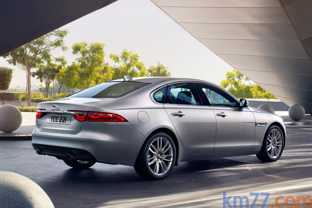 Jaguar-XF-km77com-2