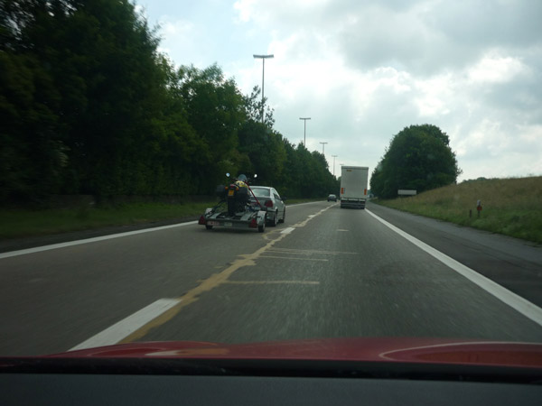 Autovia Belga. 100.000 km. Volkswagen Golf. Del trópico al Ártico. Frontera- Francia-Bélgica. Autovia Belga. 100.000 km. Volkswagen Golf. Del trópico al Ártico. Frontera- Francia-Bélgica.