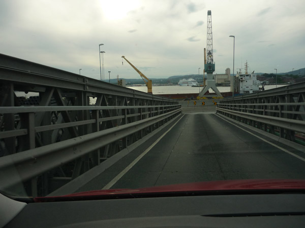 Puente de llegada a Oslo. Noruega. Del Trópico al Ártico.