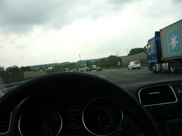 Alemania. Dusseldorf al fondo. Alemania. Dusseldorf al fondo.