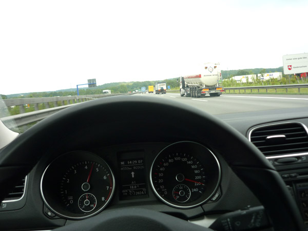 Volkswagen Golf. Velocidad máxima. Volkswagen Golf. Velocidad máxima.