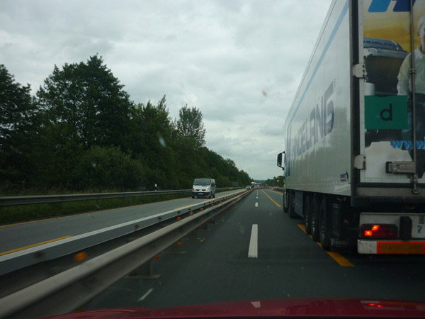 Más obras. Alemania. Pasos estrechísimos. Más obras. Alemania. Pasos estrechísimos.