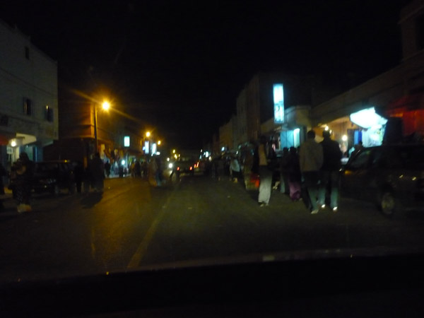 Sahara occidental. Guelmim noche.