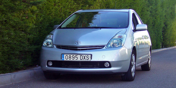 Al Prius le pesan los años o los kilos(-metros). (I)