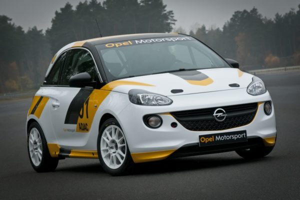 Que prefieres: Rally o circuito. Con Opel Motorsport, ¡Tú eliges!