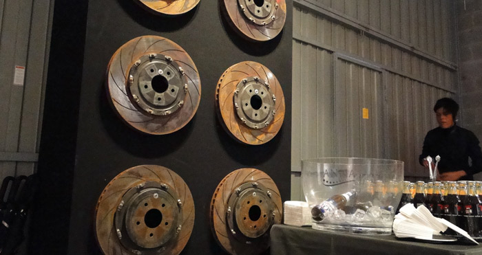 Presentación Nissan Nismo. Box donde se recibía a los periodistas