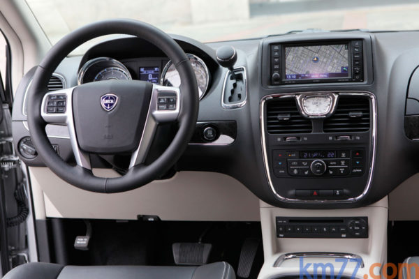 Lancia actualiza la gama Voyager