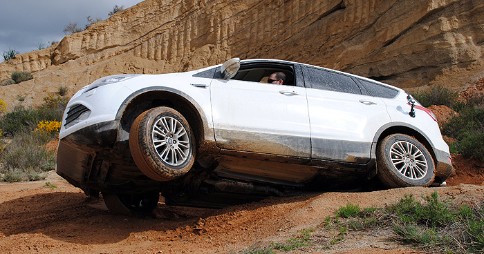 ford-kuga-inclinacion