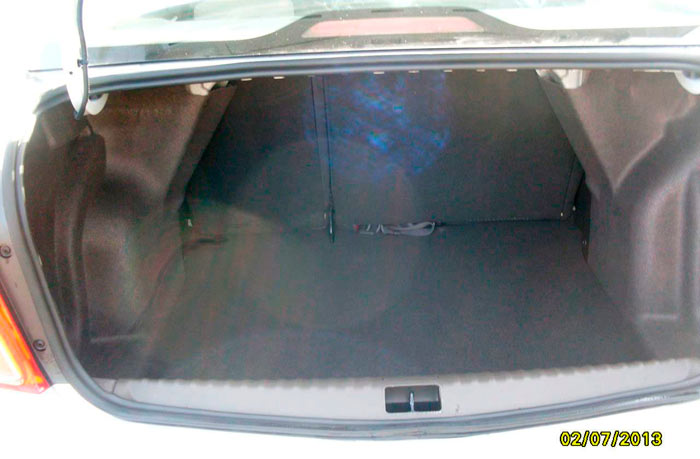 Chevrolet Cobalt. Maletero