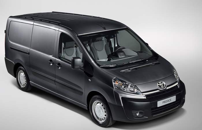 Toyota Proace. Vehículo industrial medio con hasta seis plazas