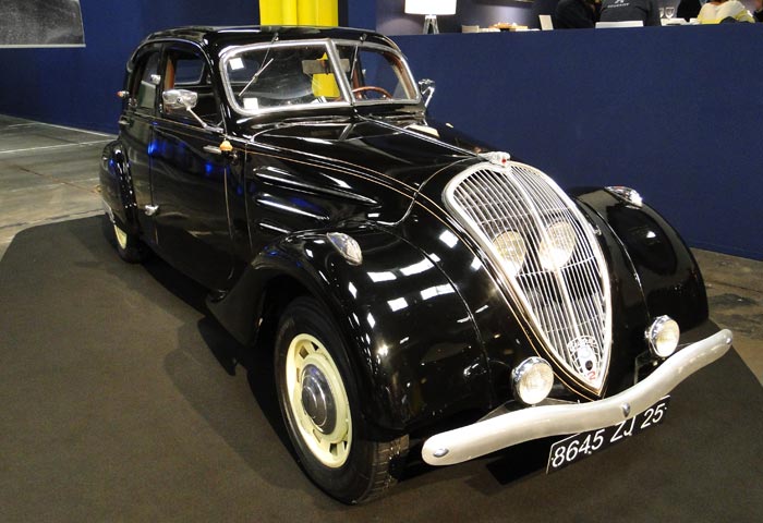 Peugeot 302