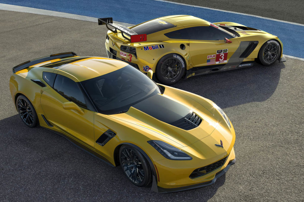 (L to R) The all-new 2015 Corvette Z06 and 2014 Corvette C7.R ra
