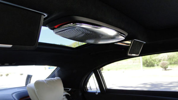 Equipo de sonido Burmester Hing-End 3D surround (24 altavoces, 24 canales y 1540 w)