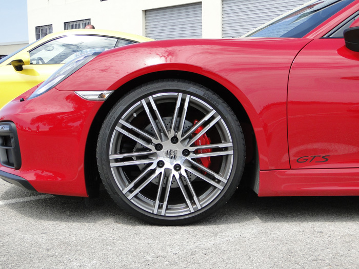 Porsche Boxster y Cayman GTS. LLantas