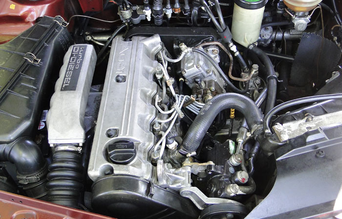Audi 100 TDI (1989). Motor 2,5