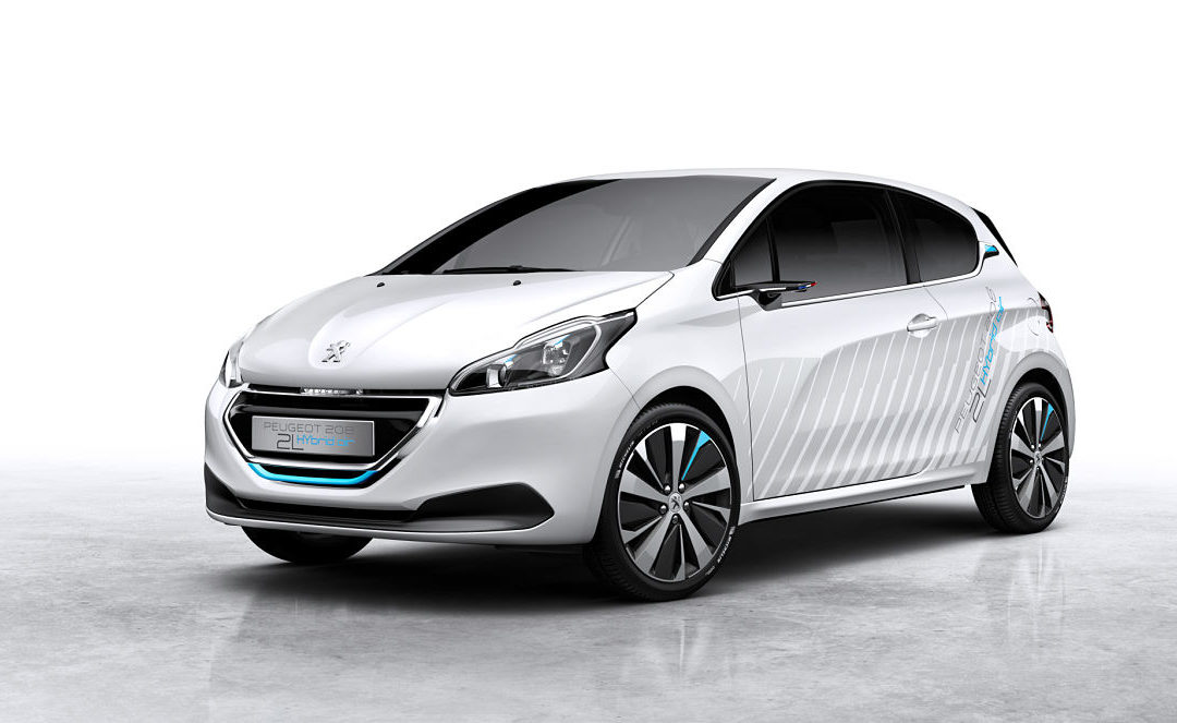 Peugeot mostrará en París el 208 Hybrid Air 2L