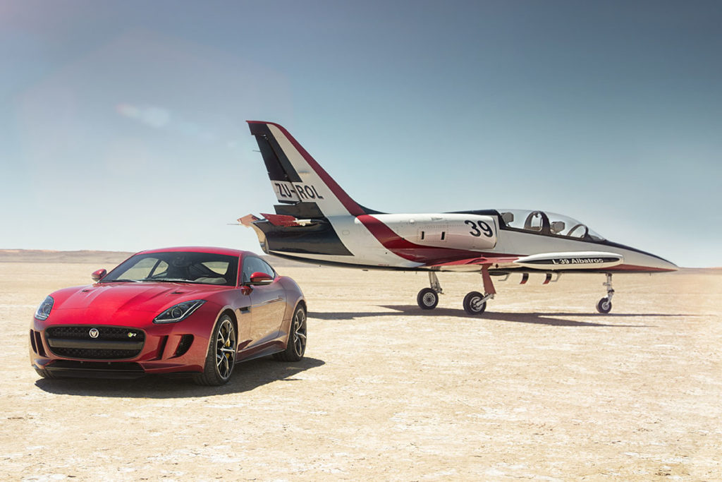Jag_FTYPE_AWD_Bloodbound_Image_061114_04