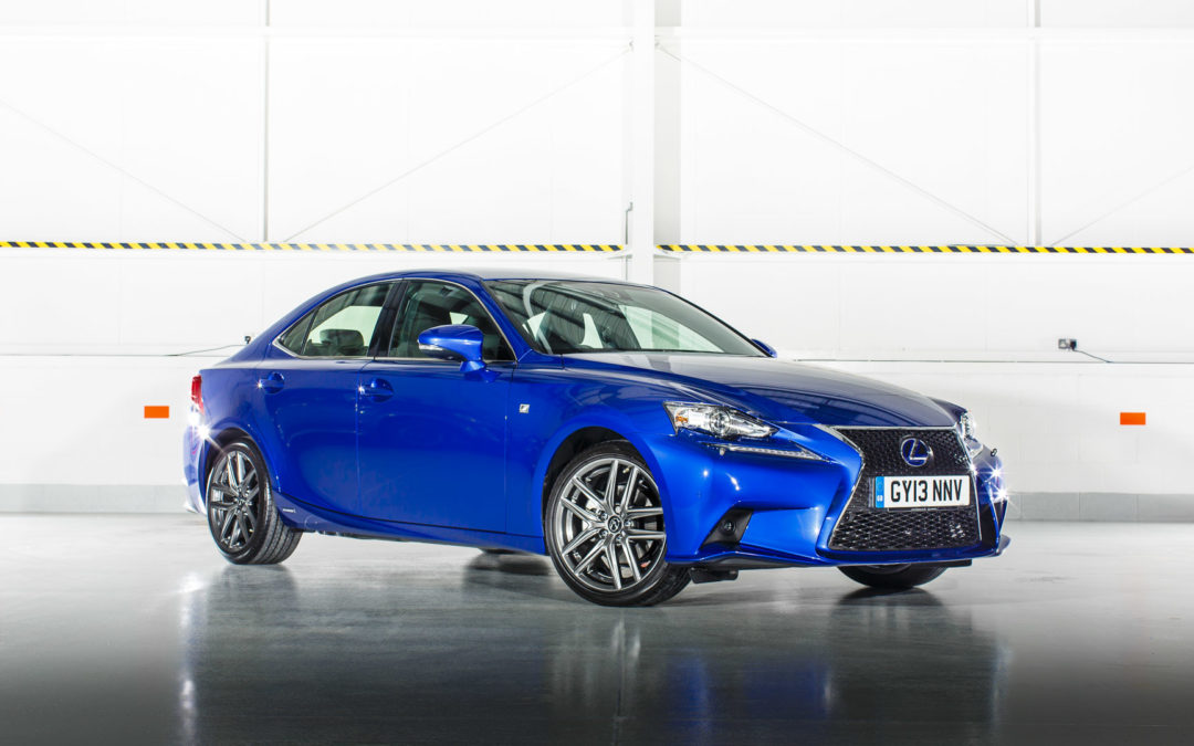 Lexus IS 300 h gama 2015