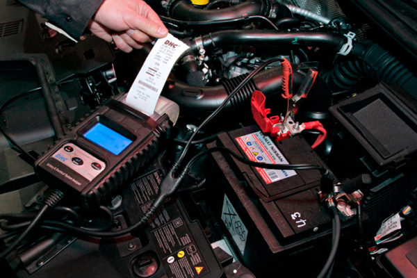 Mucho vicio, amiguetes