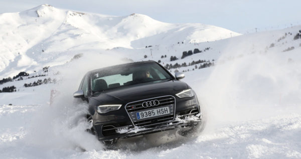 Cursos de conducción. Audi Winter Driving Experience