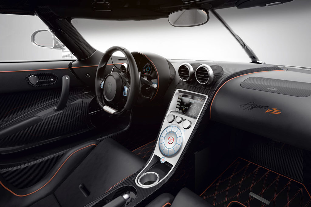 Koenigsegg_AgeraRS_interior_dashboard