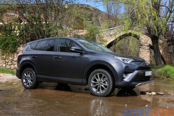 Toyota RAV4: ¿híbrido o Diesel?
