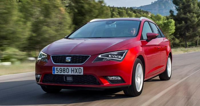 En este enfoque casi frontal, este 4-Drive (no X-Perience) nos muestra sus faros de LEDs y el sensor de radar delantero. La mayor altura de suspensión respecto a un ST de serie es inapreciable.