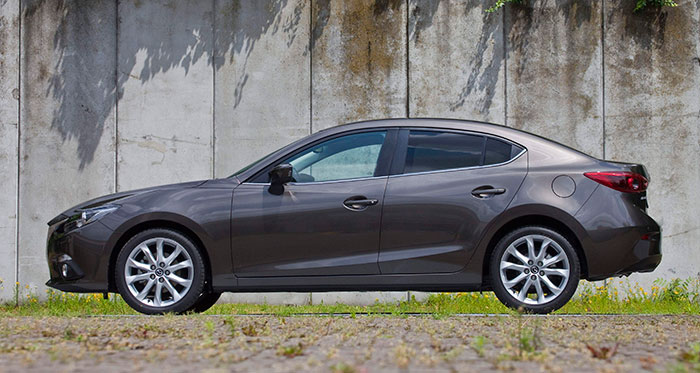 Perfecto enfoque lateral, que permite comprender de donde sale ese coeficiente aerodinámico Cx de 0,26.