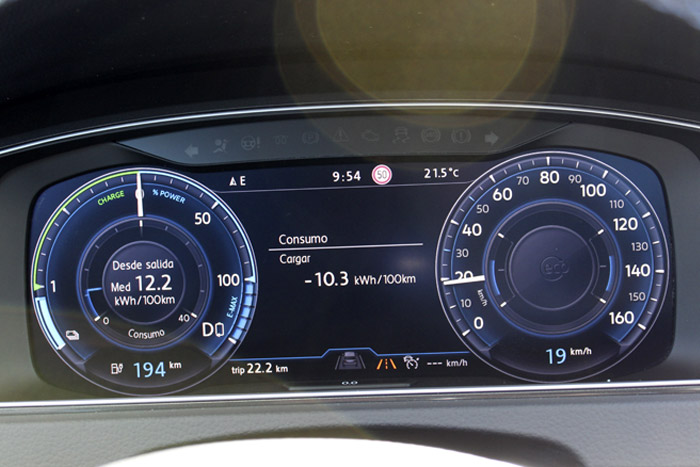 11 Volkswagen eGolf -Cargar 10.3kWh