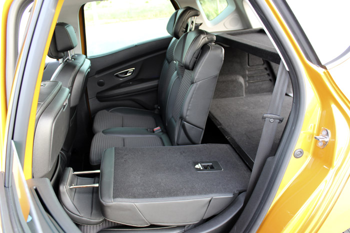 10-Renault Scenic