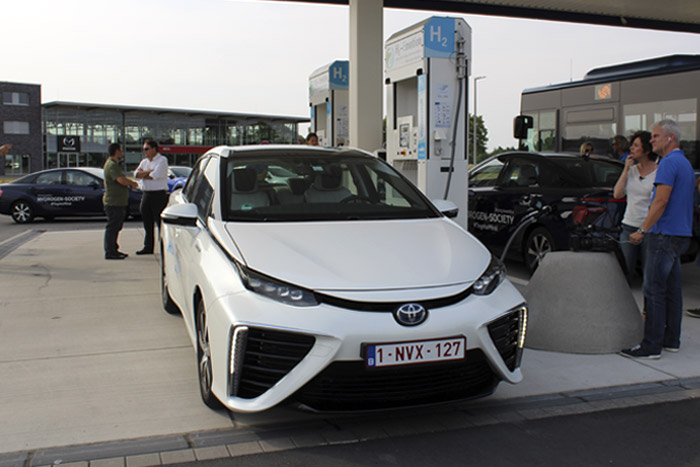 Viaje en Toyota Mirai. Coste del hidrógeno: 9,5 € cada 100 kilómetros