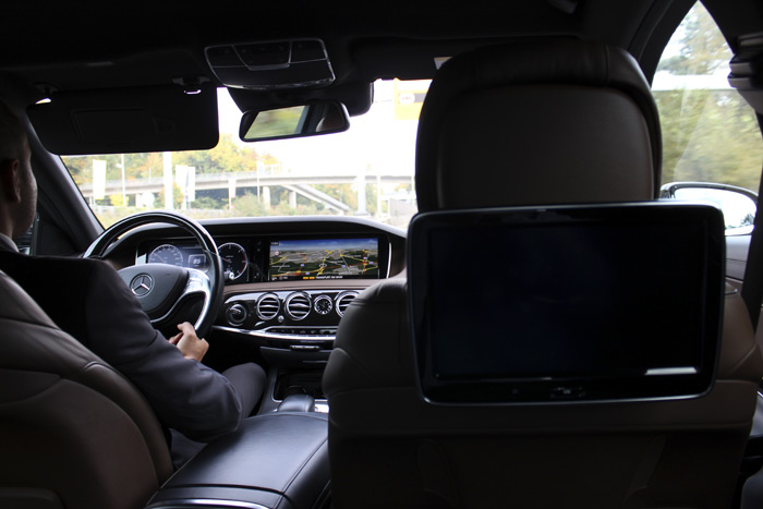 Aston Martin DB11 Volante. El fantasma alado. Presentación estática.