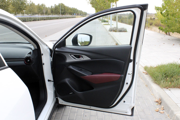 19-Mazda CX 3-Diurnos