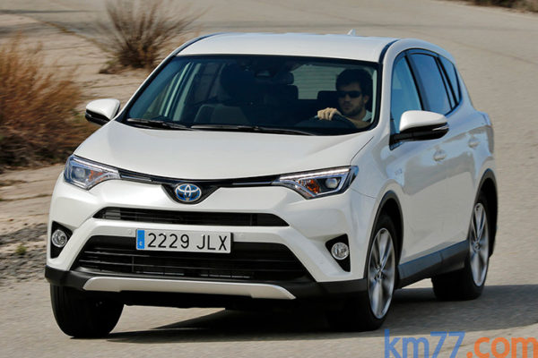 Prueba doble de consumo (258): Toyotas híbridos: RAV-4/Yaris
