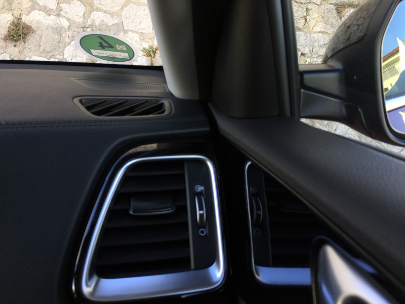 Kia Ceed. Salpicadero