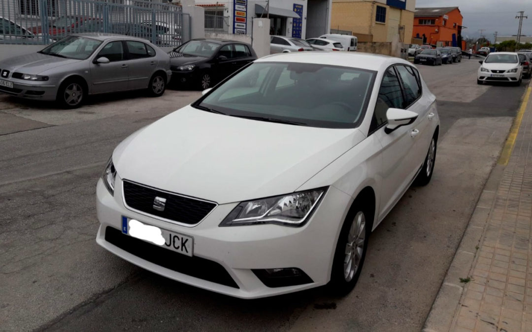 Seat León Style 1.6 TDi 105 CV 5 puertas 5 vel. – Versión 2015