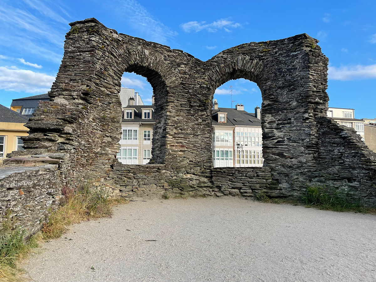 Muralla de Lugo. Torre da Mosqueira Torre da Mosqueira desde el interior.
