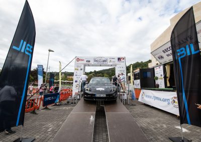 II Eco rallye Bilbao - Petronor. Podio de salida