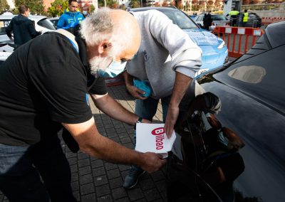 II Eco rallye Bilbao - Petronor. Decorando los coches.