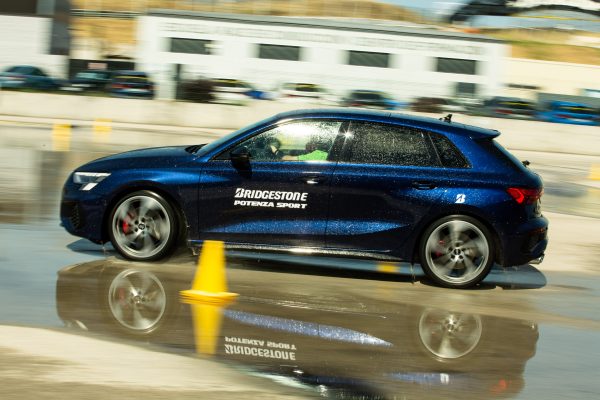 Presentación: Bridgestone Potenza Sport