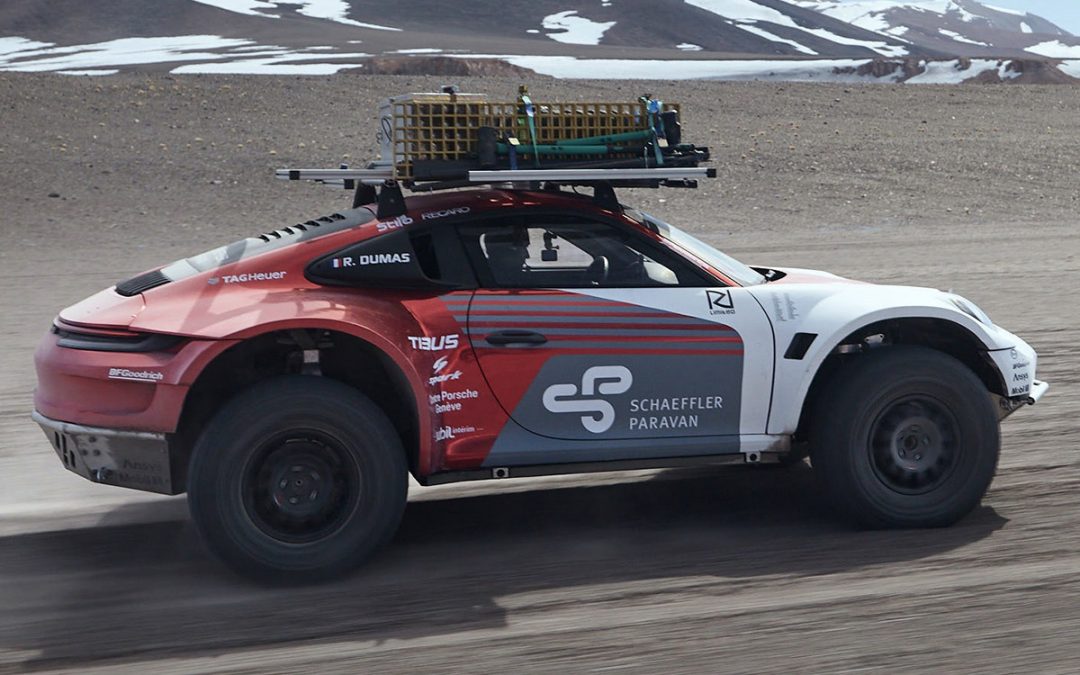 El Porsche 911 escala el volcán Ojos del Salado