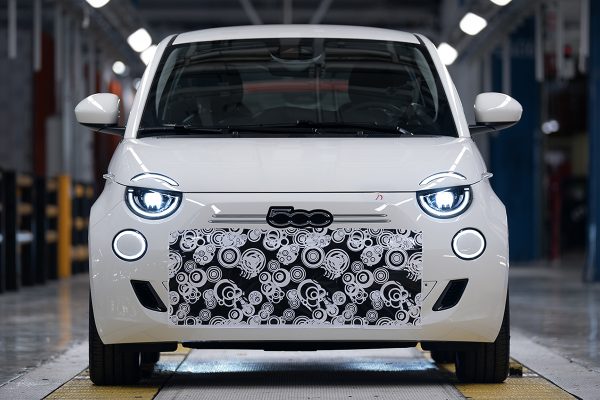 Fiat: donde dije digo (eléctrico) digo Diego (gasolina)