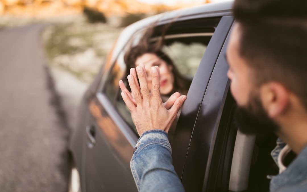 ¿Es legal conducir el coche de otra persona sin estar en el seguro?