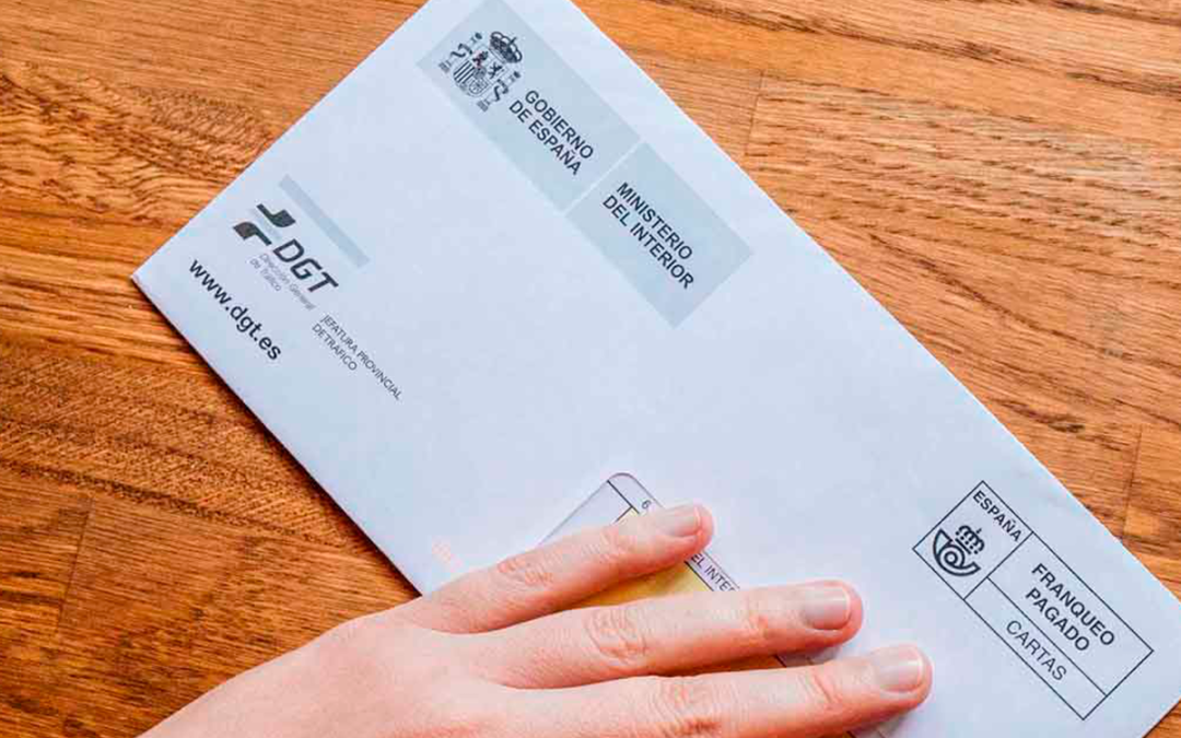 ¿Caduca una multa de tráfico si no te la notifican a tiempo?