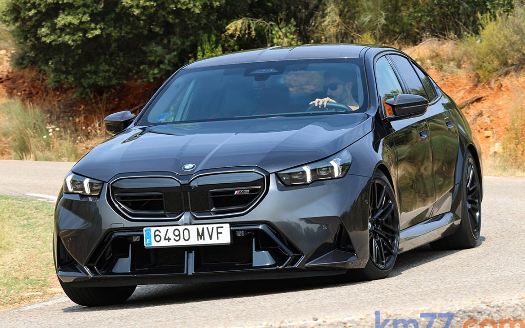 BMW M5: o cómo un PHEV de 2,5 toneladas puede ser ágil y deportivo.