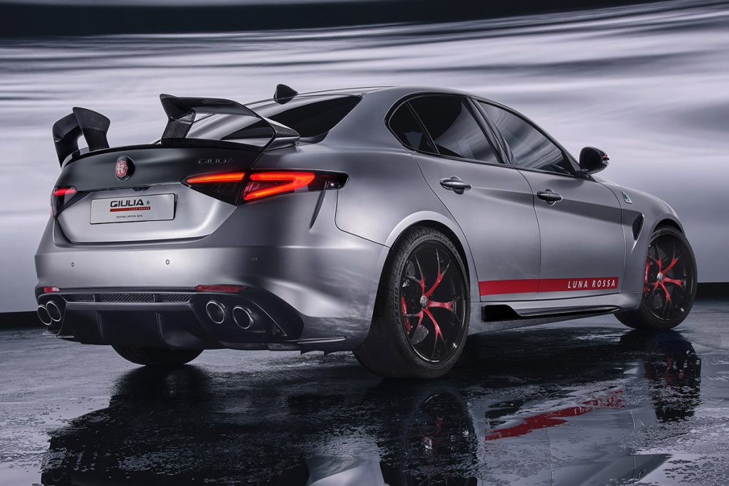 Alfa Romeo Giulia Quadrifoglio Luna Rossa (2026) - Posterior - Lateral